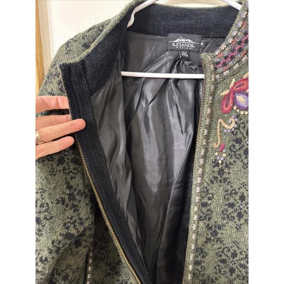 Icelandic Wool Floral Embroidery Zip Front Sweater Cardigan Green Sz M Pockets - Picture 9 of 15